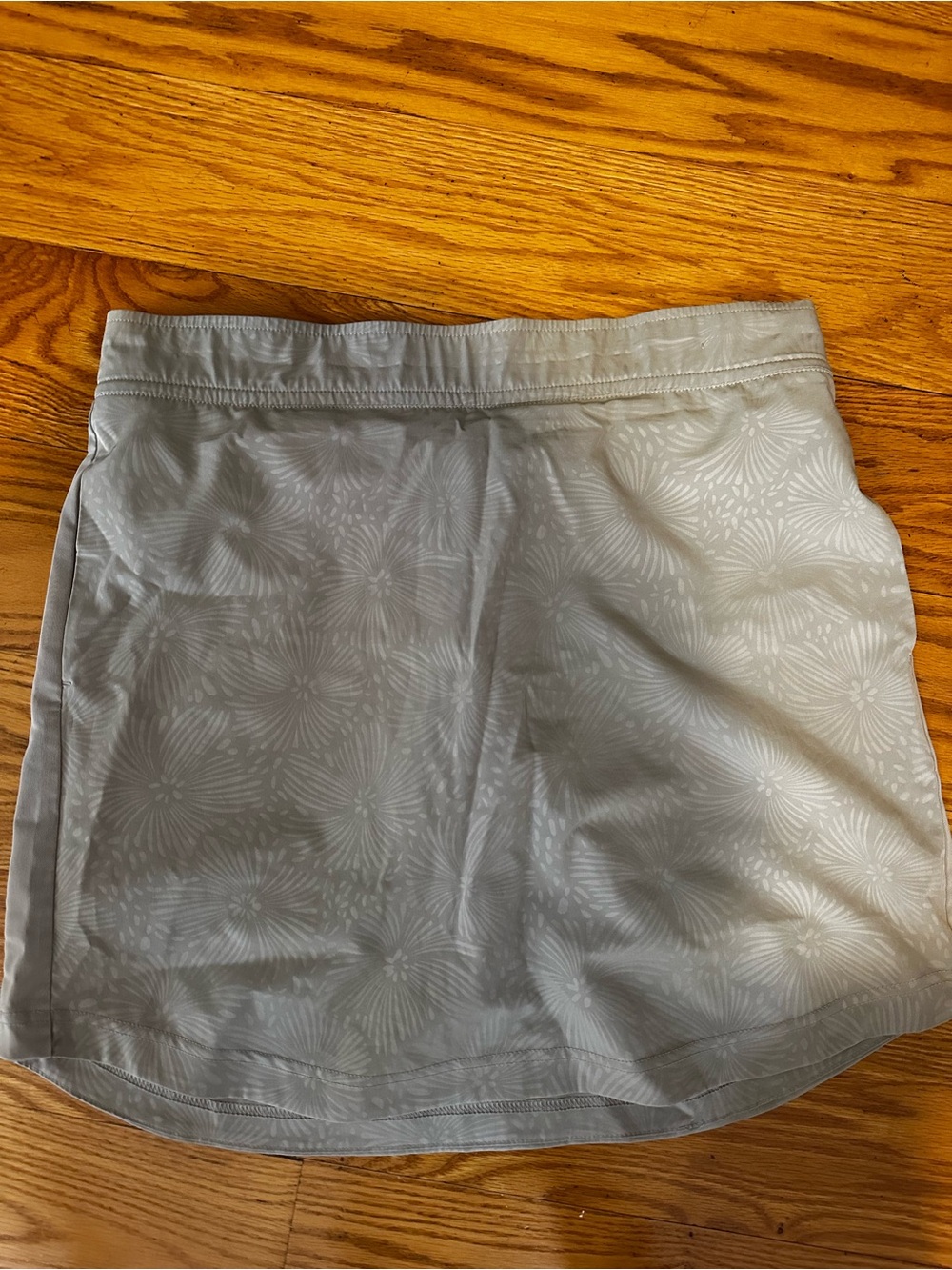 Eddie Bauer Light tan  Floral Skort size 14